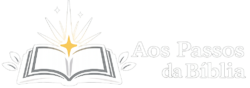 Logotipo branco do site Aos Passos da Bíblia com Bíblia aberta iluminada e folhas laterais